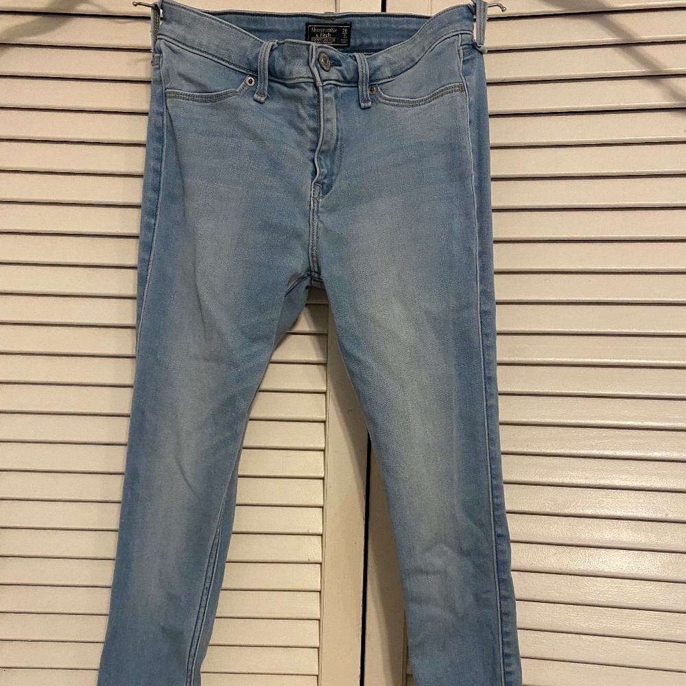 Abercrombie & Fitch low rise jean legging